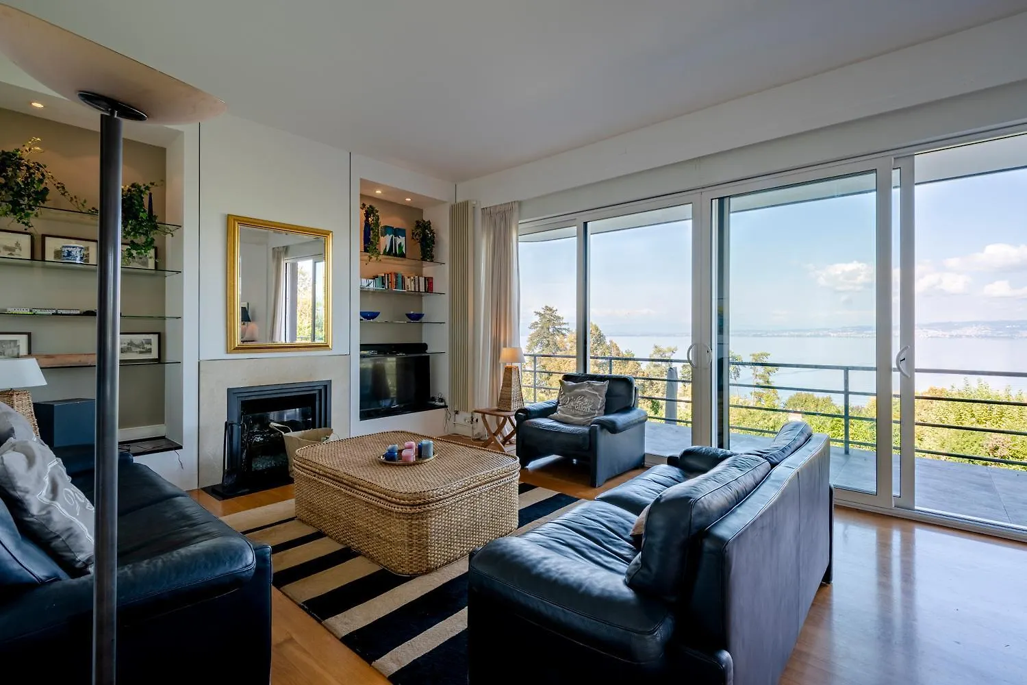 Villa Heart Of Evian Swimming Pool بيت للعطل